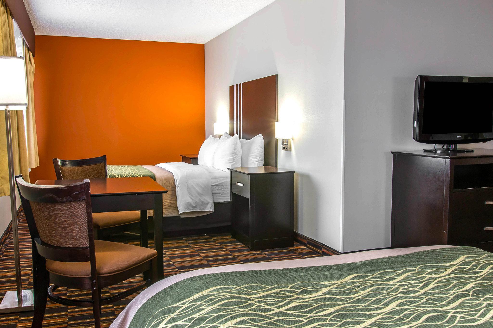 Hotel Comfort - Perrysburg Area 3*