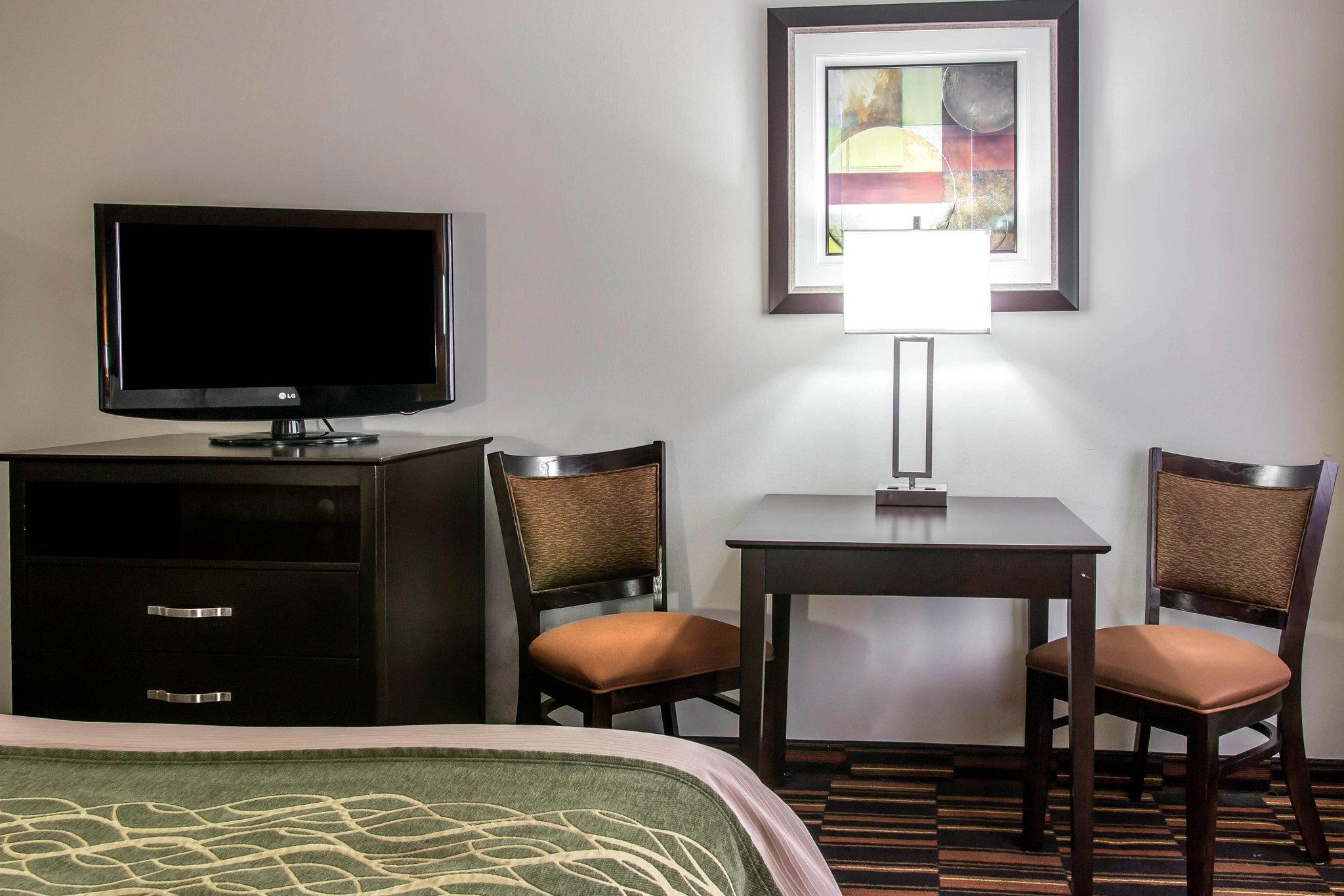 Hotel Comfort - Perrysburg Area 3*