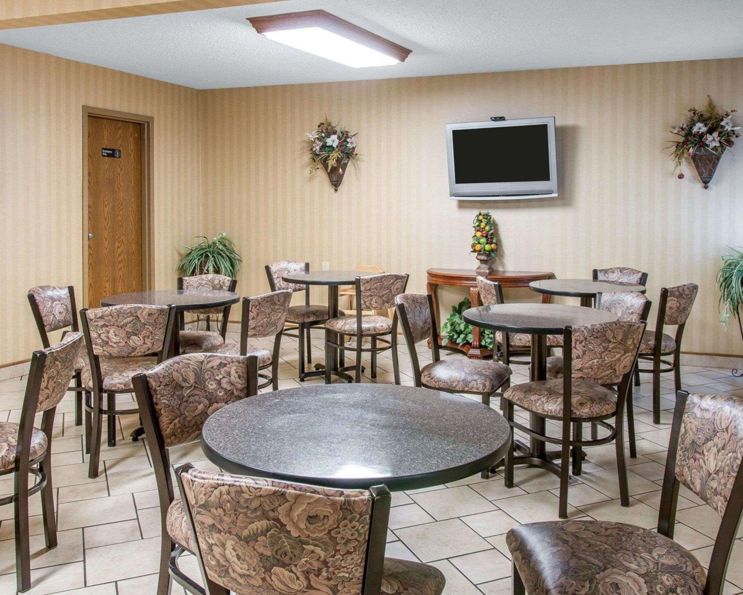 Hotel Comfort - Perrysburg Area 3*