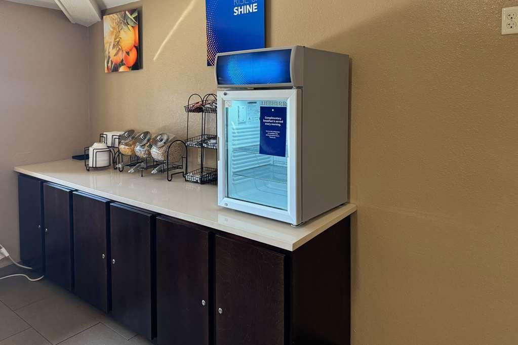 Comfort - Perrysburg Area Hotel 3*